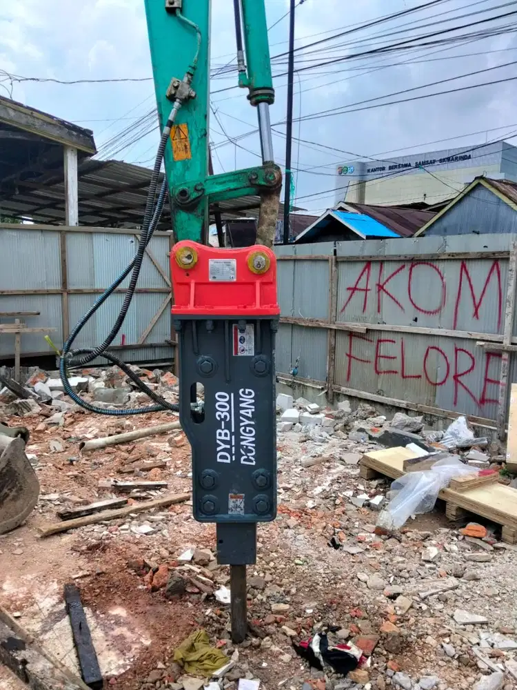 hudroulic breaker DYB 300 kelas 4 -7 ton