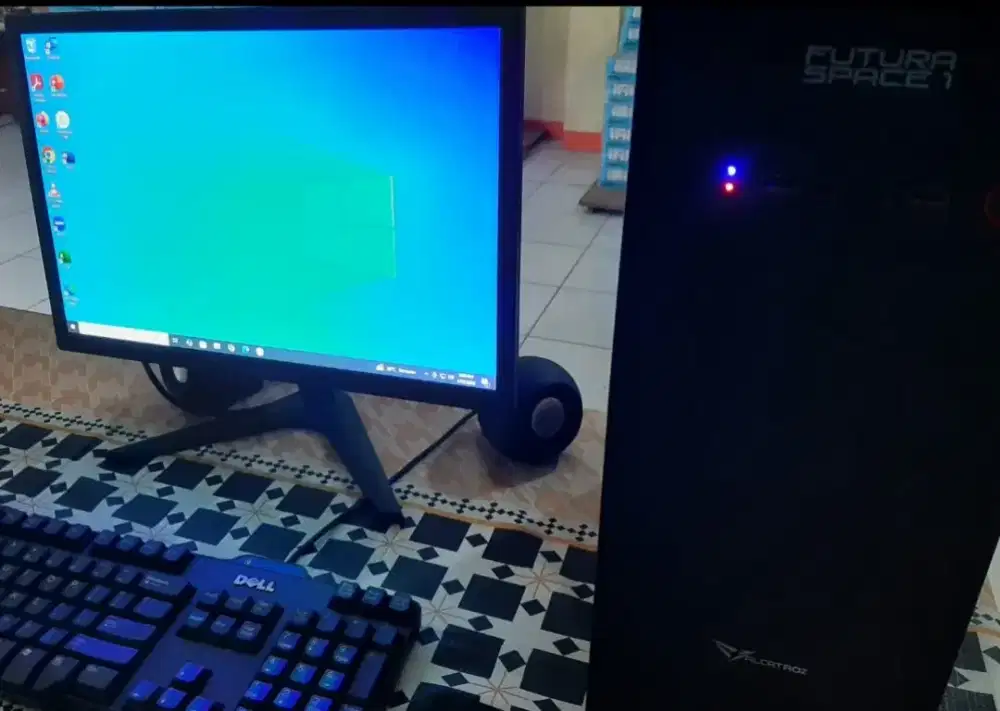 Di jual cepat, 1 set komplit PC Desktop Alcatroz Future Space1