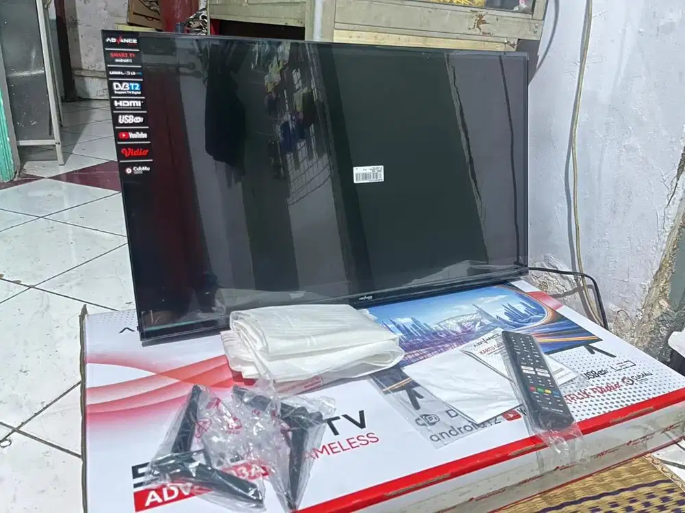 Smart tv android advance like new