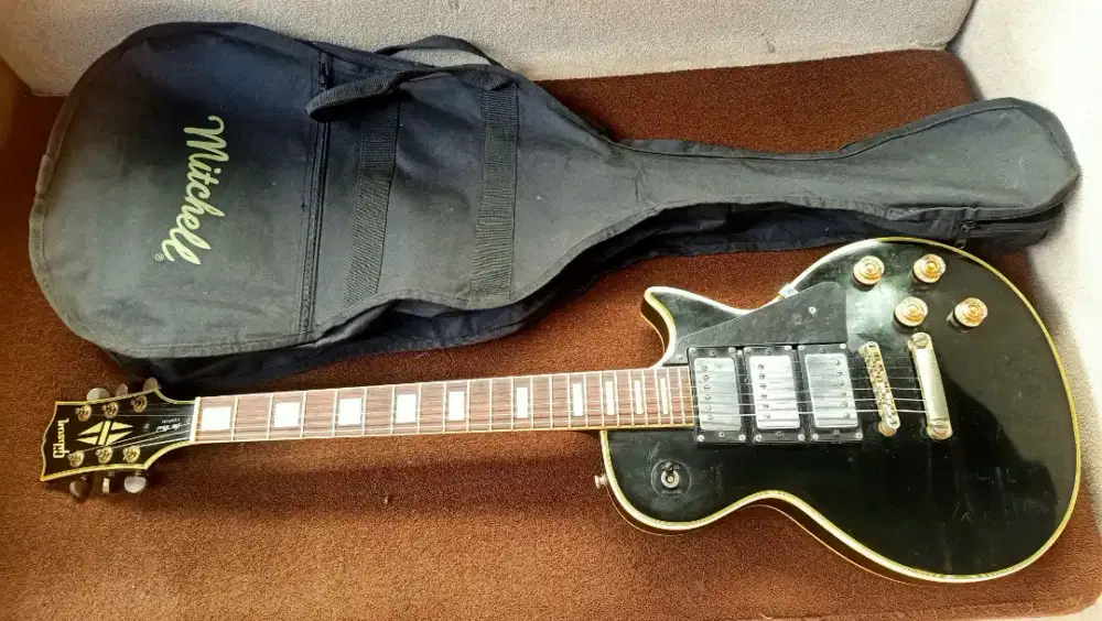 Gibson les Paul black beauty custom triple pickup