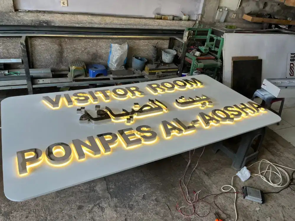 Papan nama neonbox huruf timbul bilbaord reklame