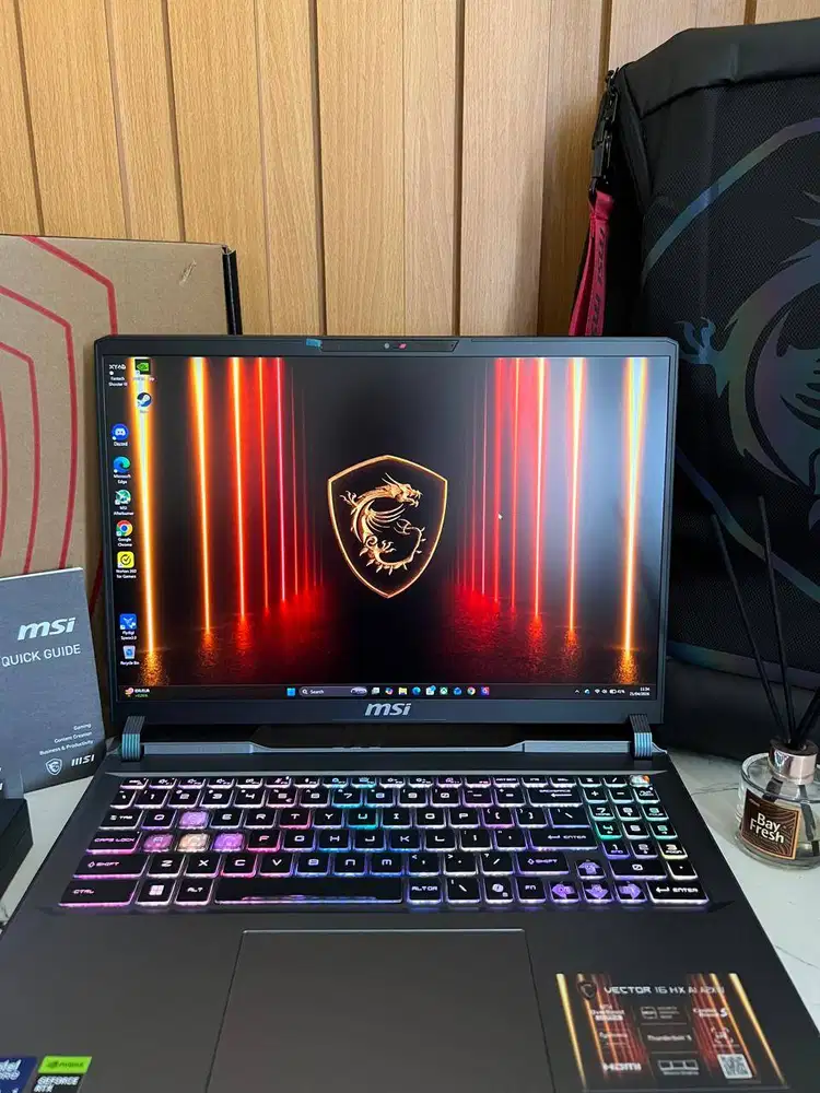 MSI Vector 16 HX AI I 5070 TI I RAM 16GB I SSD 512 GB