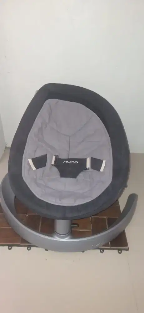Murah -- Nuna Leaf Bouncer - Kondisi Bagus, Harga Nego!