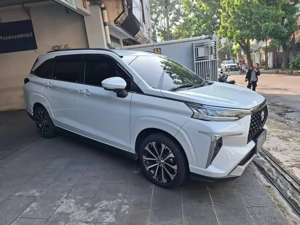 TOYOTA NEW VELOZ 1.5 Q CVT AT 2022 PUTIH MATIC NON TSS avanza
