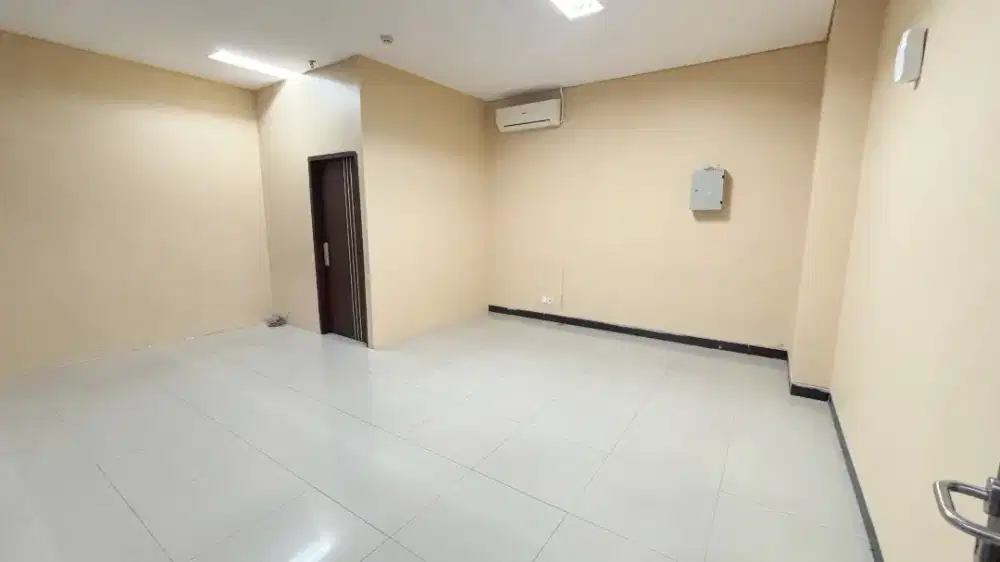 Di Kontrakkan Kantor Semarang 5067