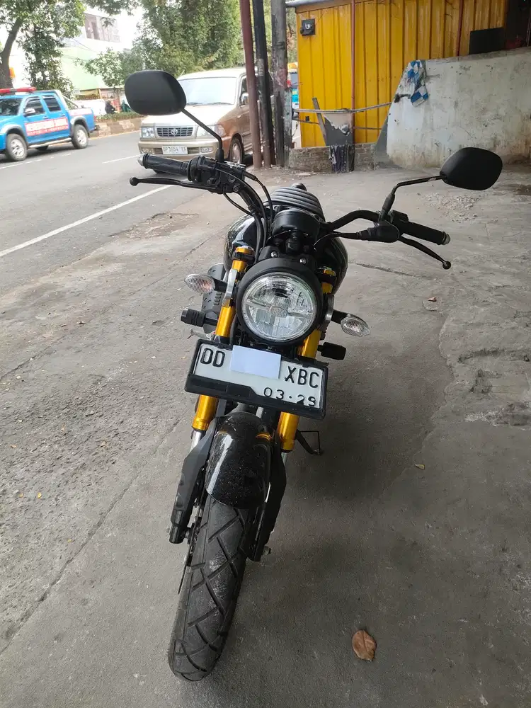 Yamaha XSR 155cc 2024 hitam