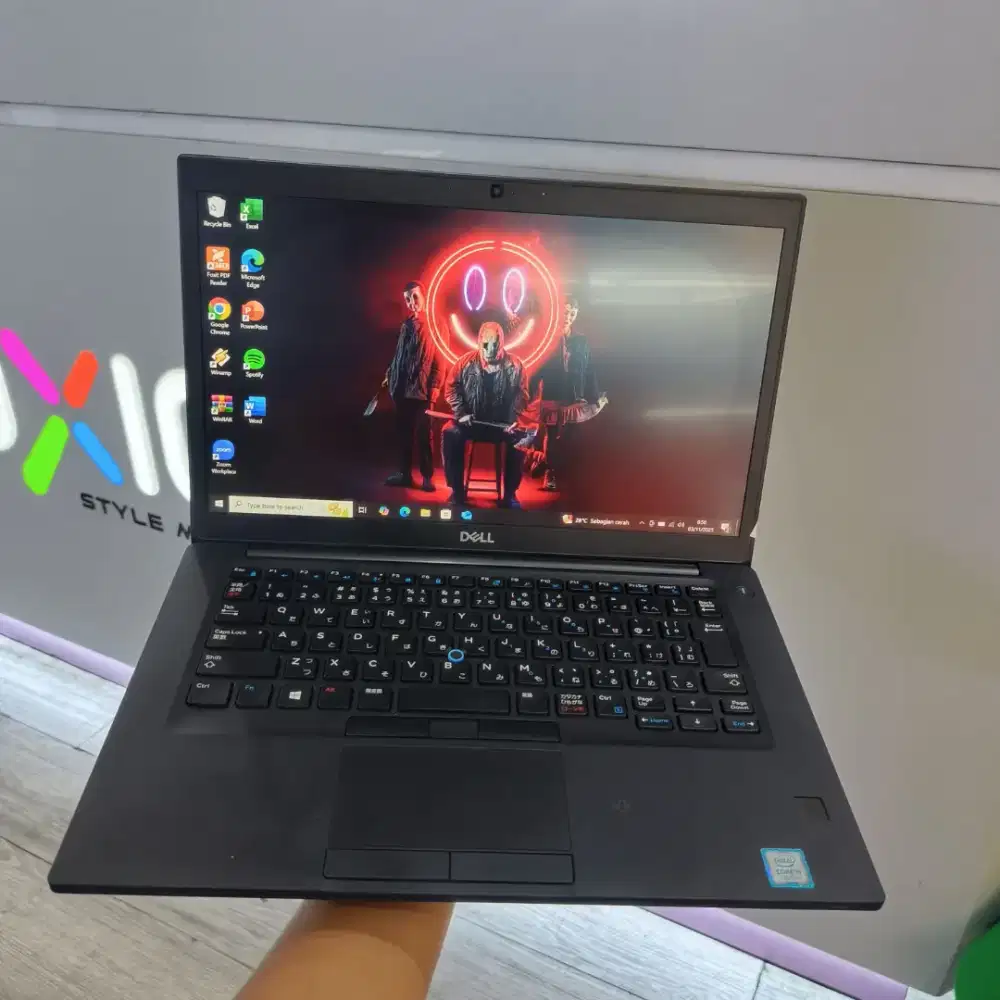 LAPTOP DELL LATITUDE 5490 CORE I5 BERGARANSI NEGOTIABLE ;)