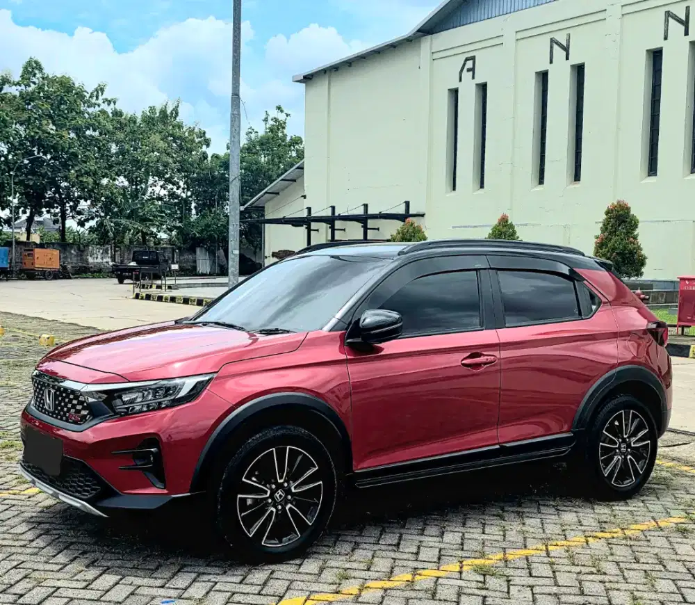 WRV RS 2023 two tone