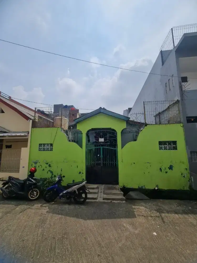 Di jual kost2 san aktif murah di Jatinegara