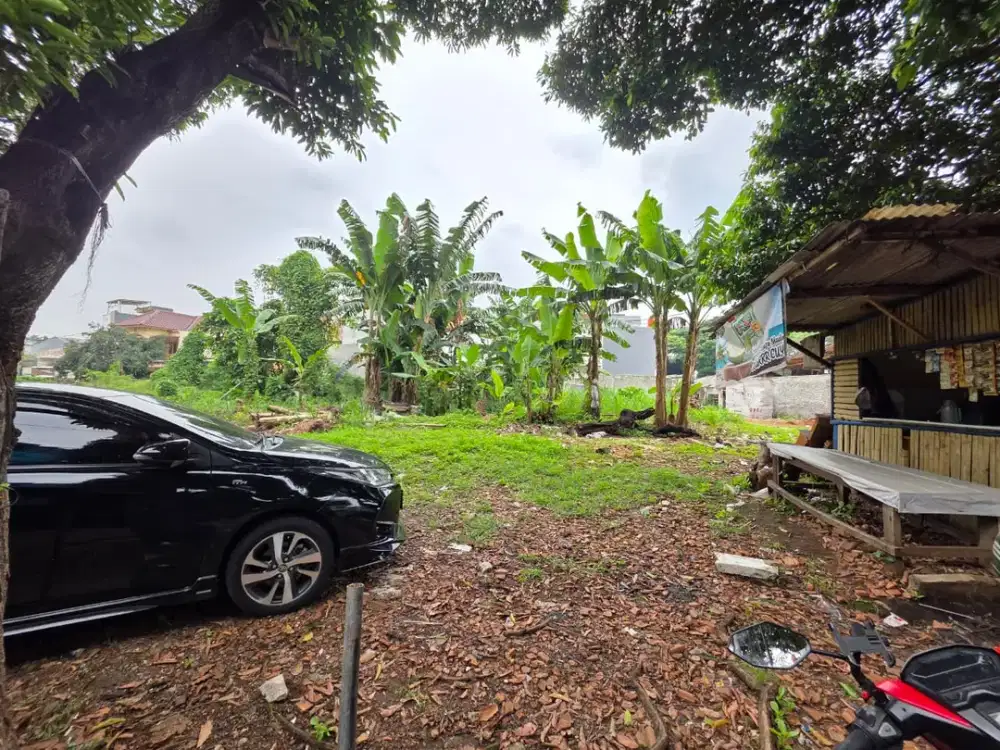 Jarang Ada! Tanah Luas 1425 m² Cocok untuk Dibangun Cluster atau Investasi Lokasi Strategis di Ulujami, Jakarta Selatan