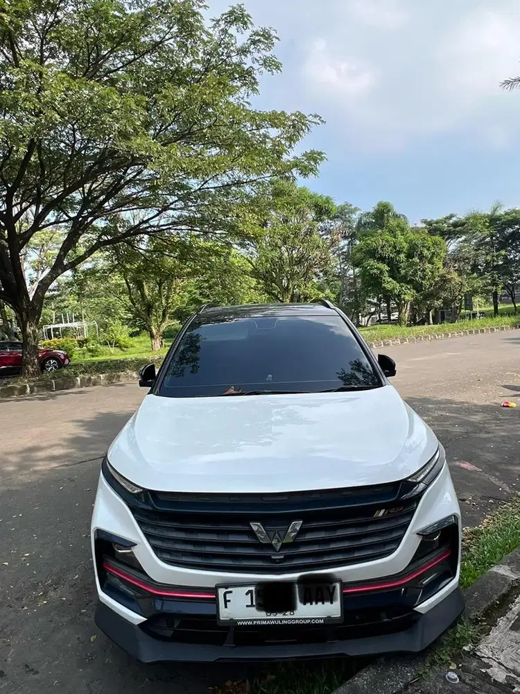 Wuling Almaz RS Pro 5 seaters