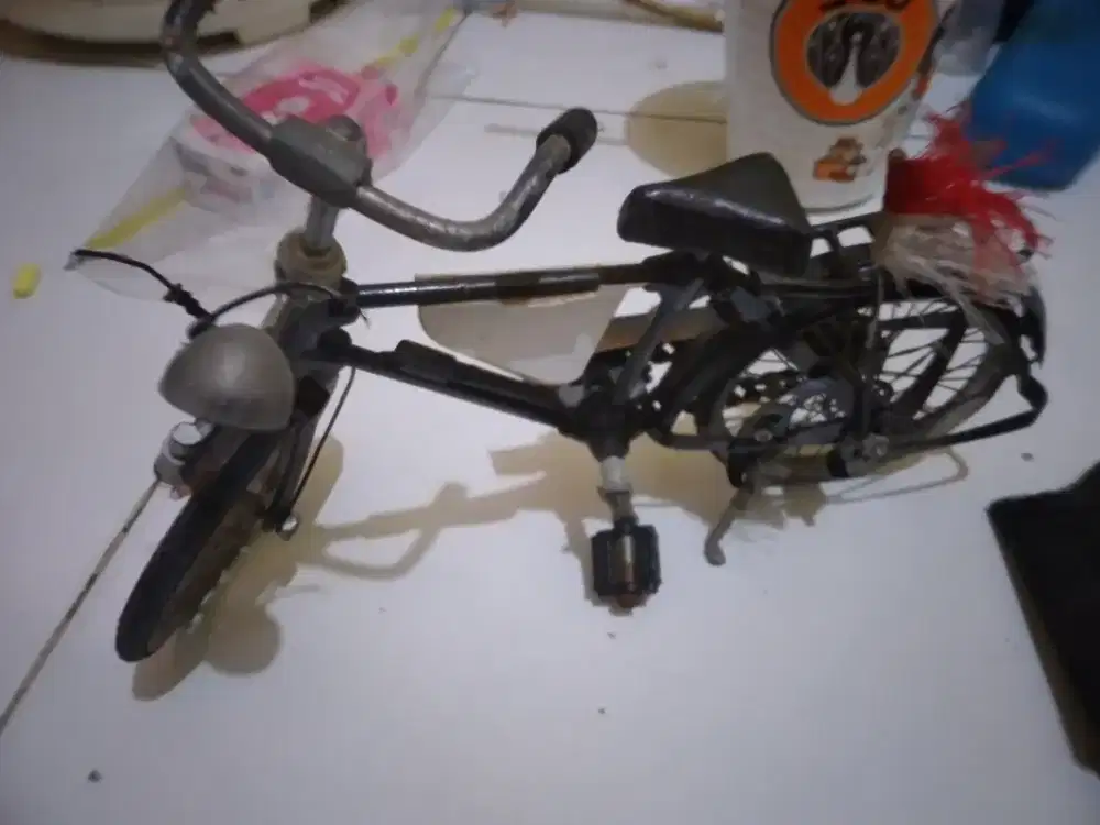 Miniatur  sepedah ontel