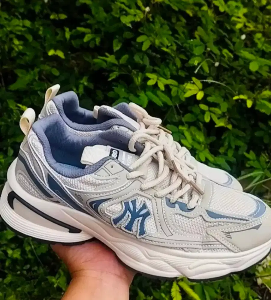 Sepatu ukuran 42 import harga promo