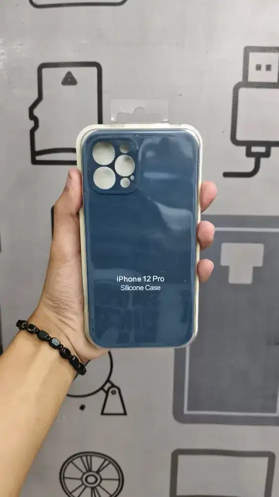 Casing iPhone 12 Pro