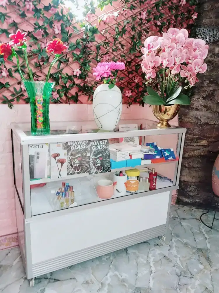 Etalase Counter Pulsa + Hp