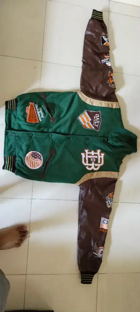 Jual Jaket Rp 400.000