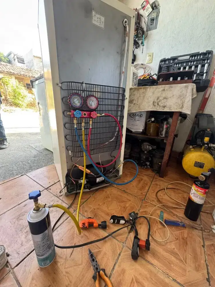 SERVICE KULKAS FREZER PANGGILAN