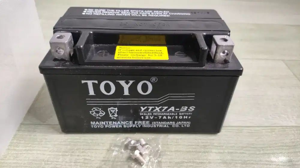 AKI MOTOR TOYO YTX 7A-BS 12 V-7A