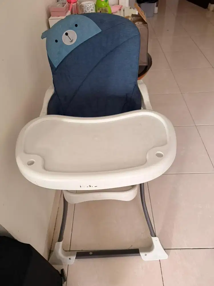 Baby chair warna biru