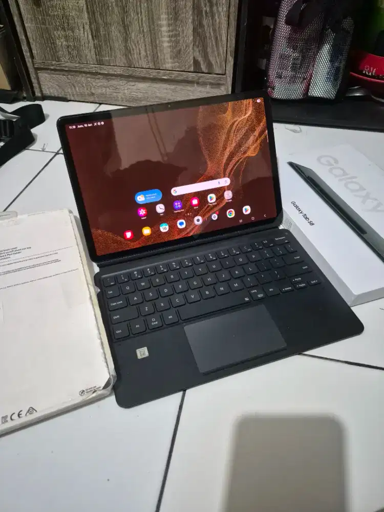 Tab s8 8/128 tab samsung + keyboard trackpad