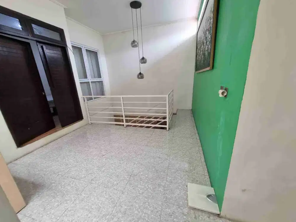 Disewakan cepat rumah di citra gran cibubur lokasi strategis Tol 200m