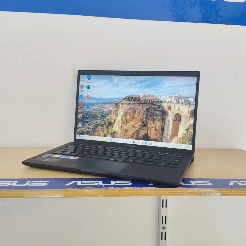 Laptop Second ASUS B1400C Intel Core i7-1185G7 (16GB/SSD 512GB)