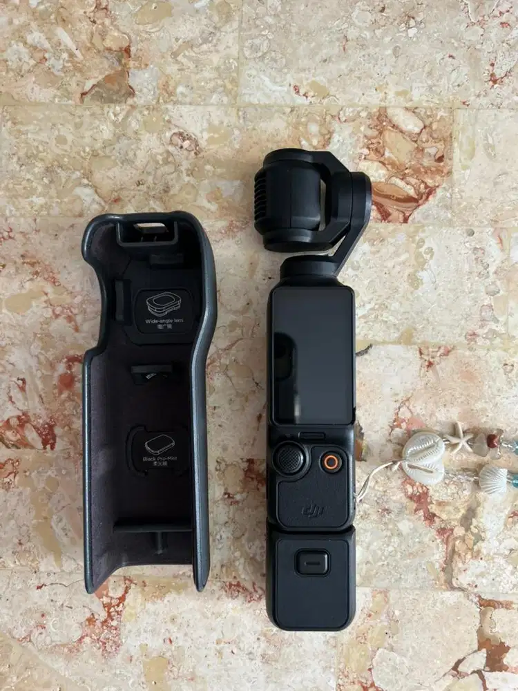 [DIJUAL CEPAT] DJI OSMO POCKET 3-Paket Basic - Mulus dan bonus Memori