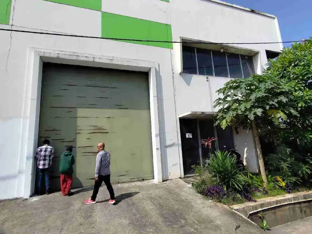 disewakan gudang rapi dan siap pakai dekat taman tekno BSD