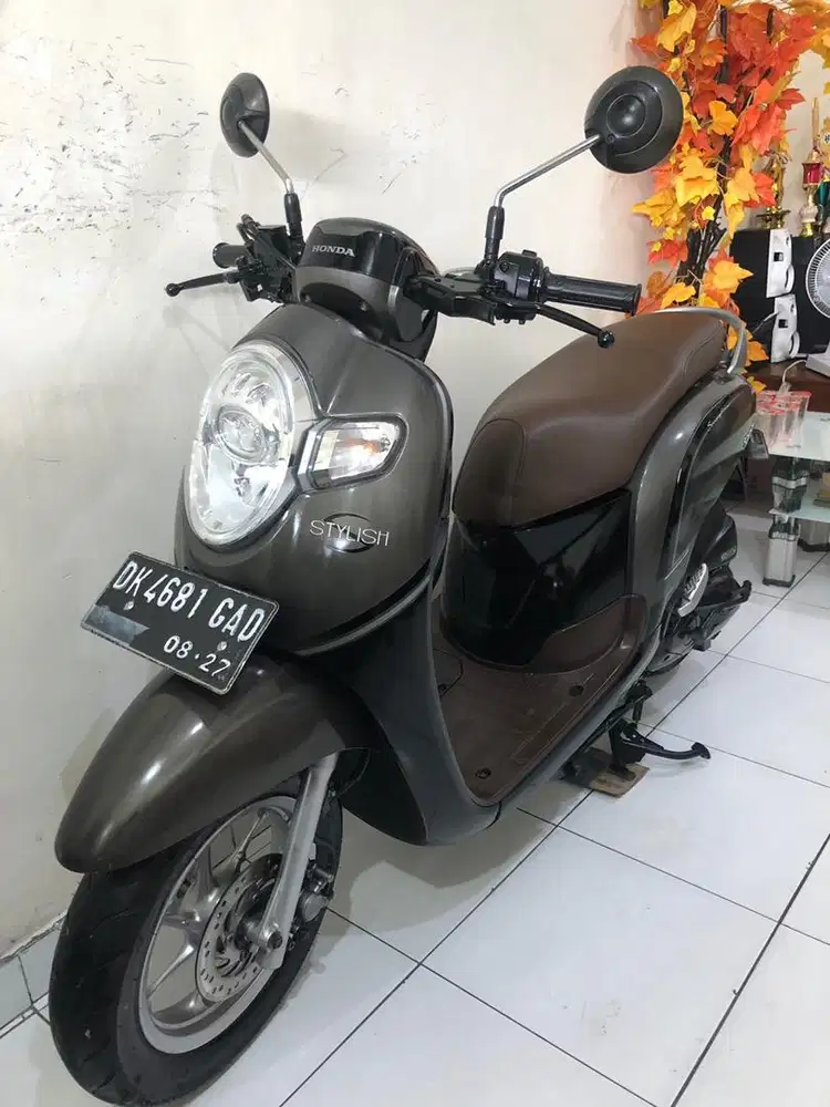 Honda Scoopy Stylish Th.2017 grey!!