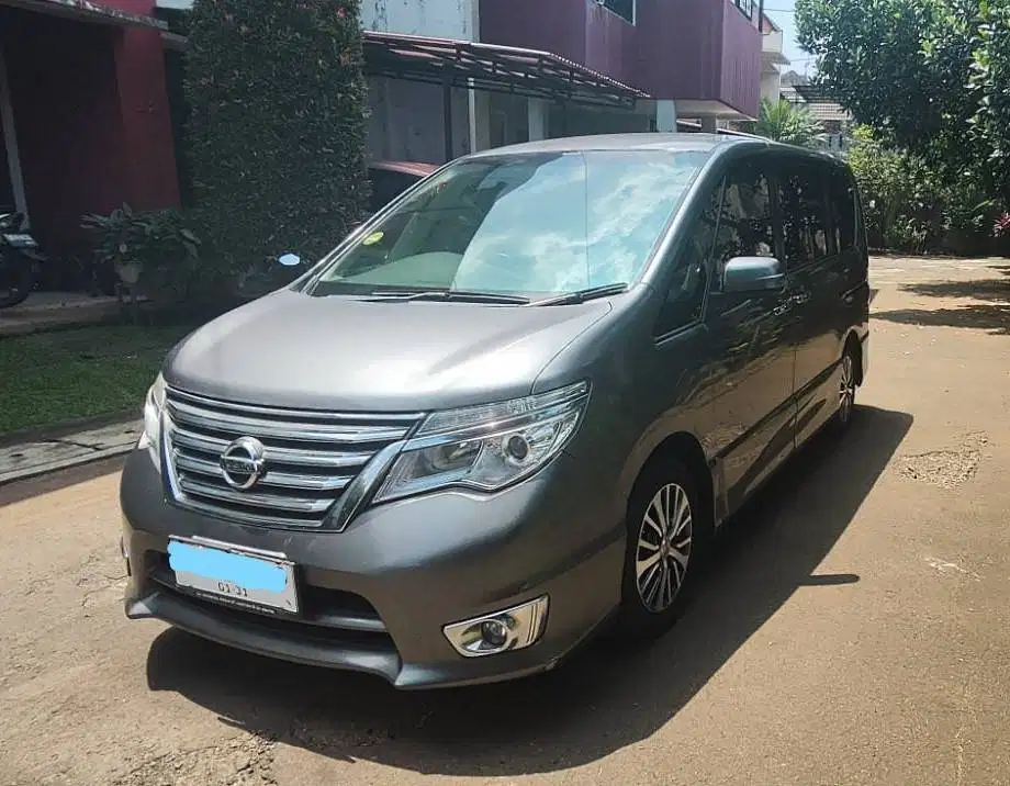 Nissan Serena HWS (2016) - Dark Grey