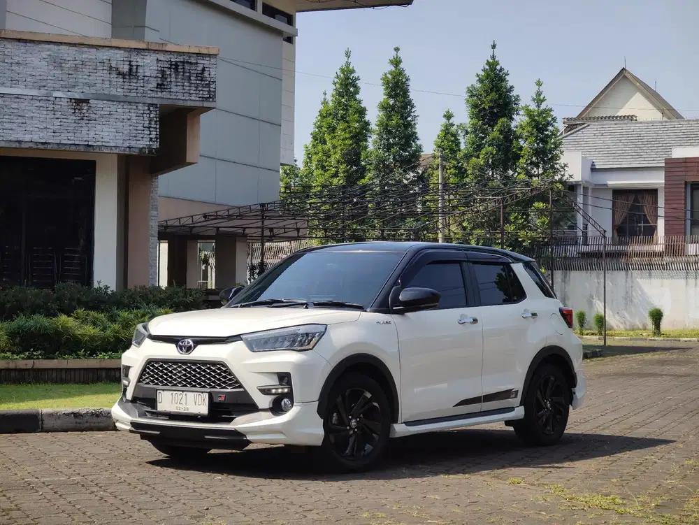 Raize GR Turbo 2022 Matic Putih Km41rb Original Two Tone
