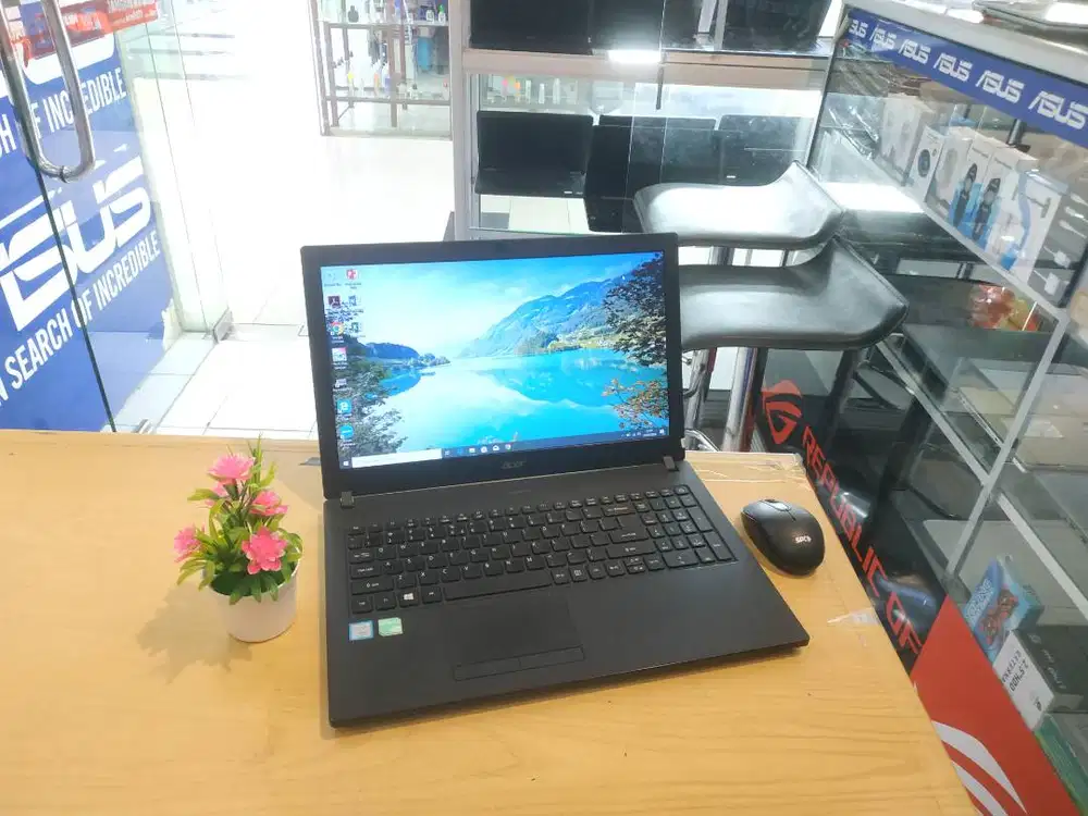 TINGGAL PAKE LAPTOP ACER TRAVELMATE P2510 CORE i5 GEN 8 NVIDIA