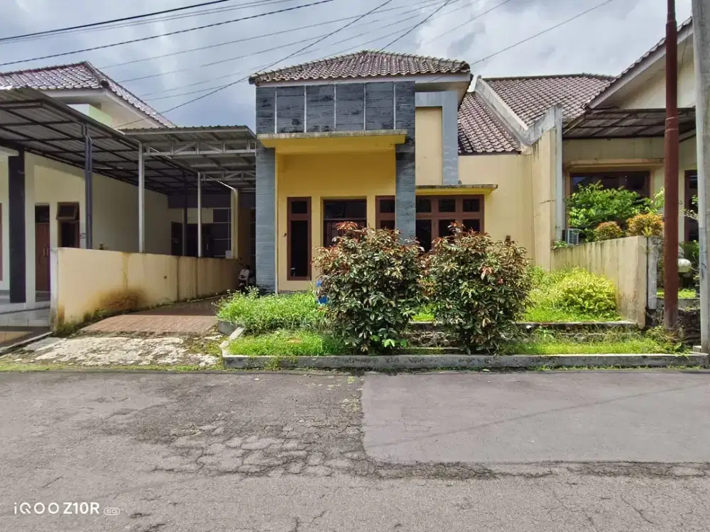Dijual  Rumah Nyaman Kawasan Elite Dekat UNSUD