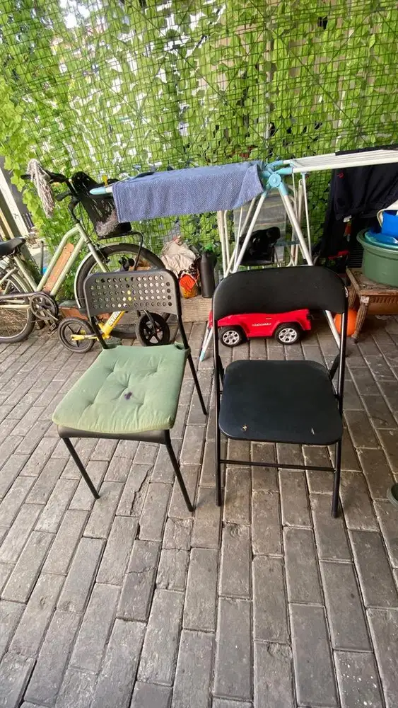 kursi besi dan lipat