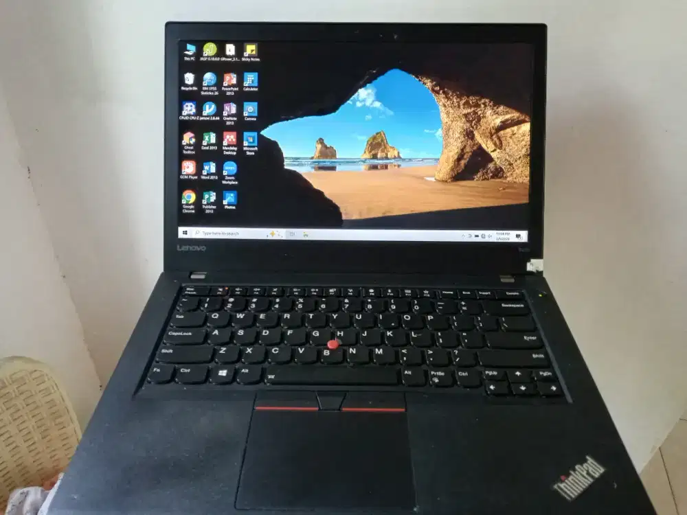 Laptop lenovo T470 i5 ram 8gb ssd 128 ngebut
