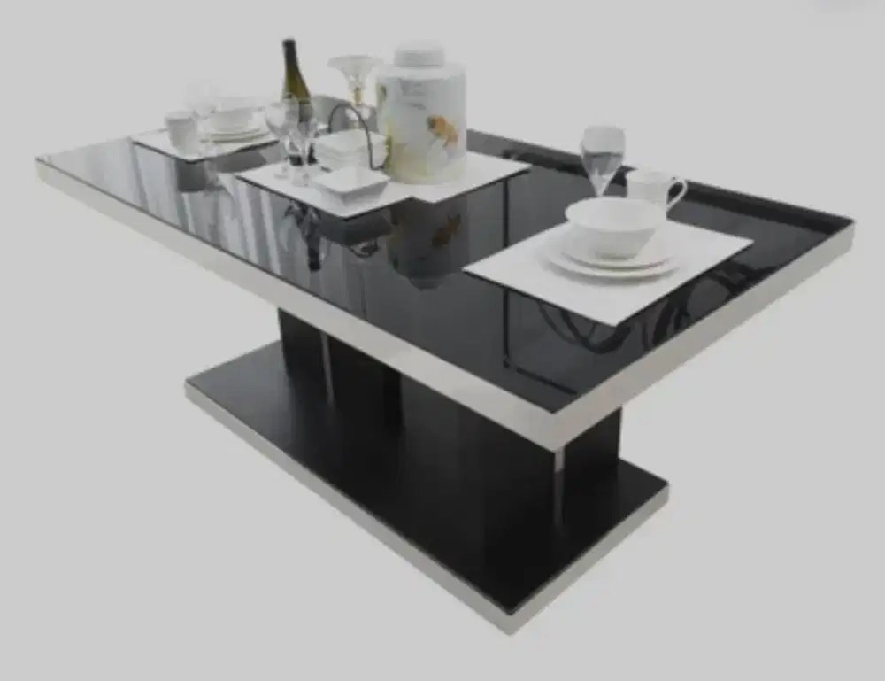 Informa Neo Hamilton Hobson set meja makan