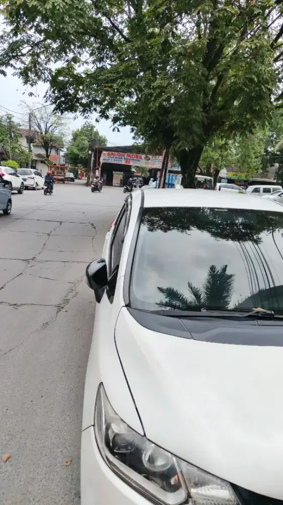 Jazz RS 2016 putih matic