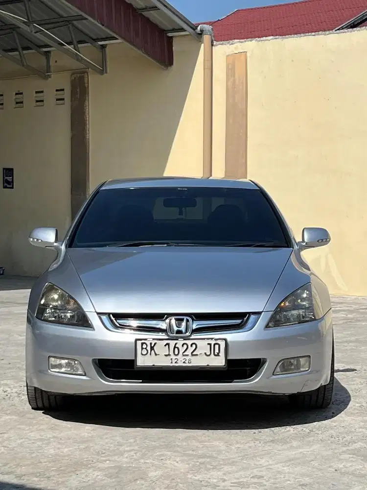 Honda accord 2.4 vtiL at matic 2007