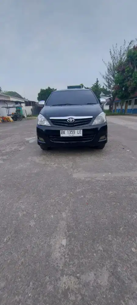 Kijang innova tahun 2011