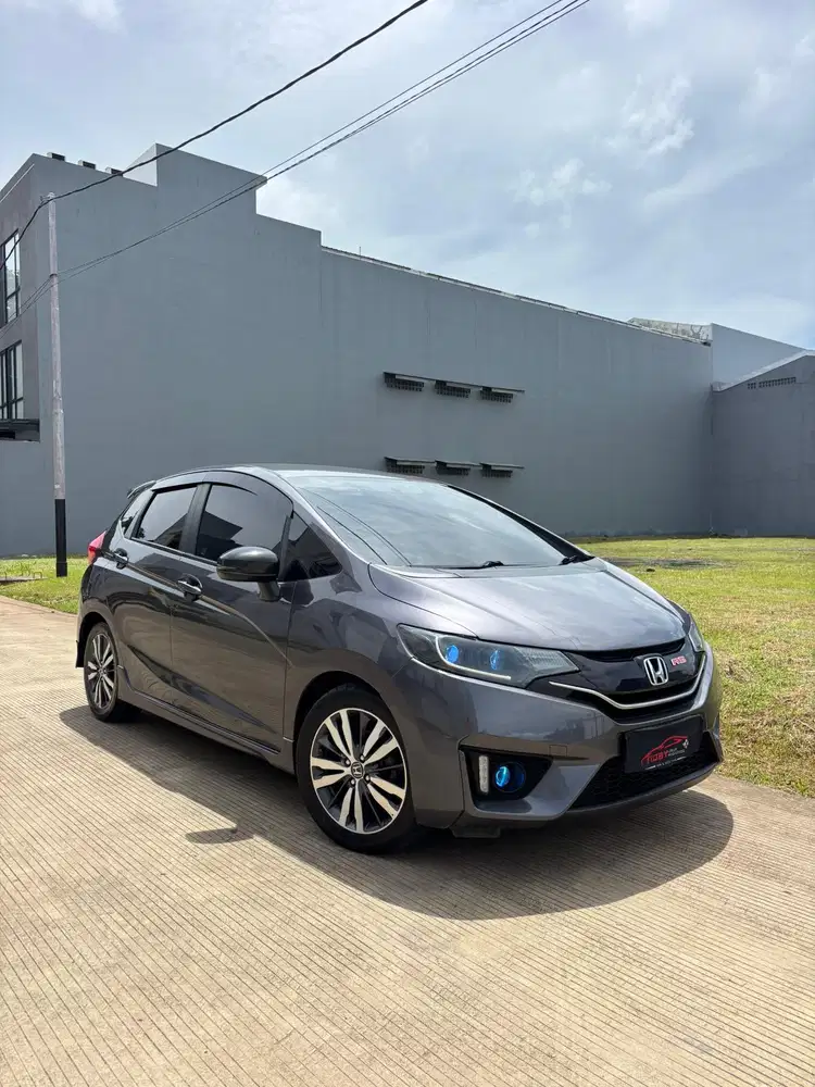 Honda Jazz 1.5 RS CVT 2015 Automatic ( Abu Abu Metalik )