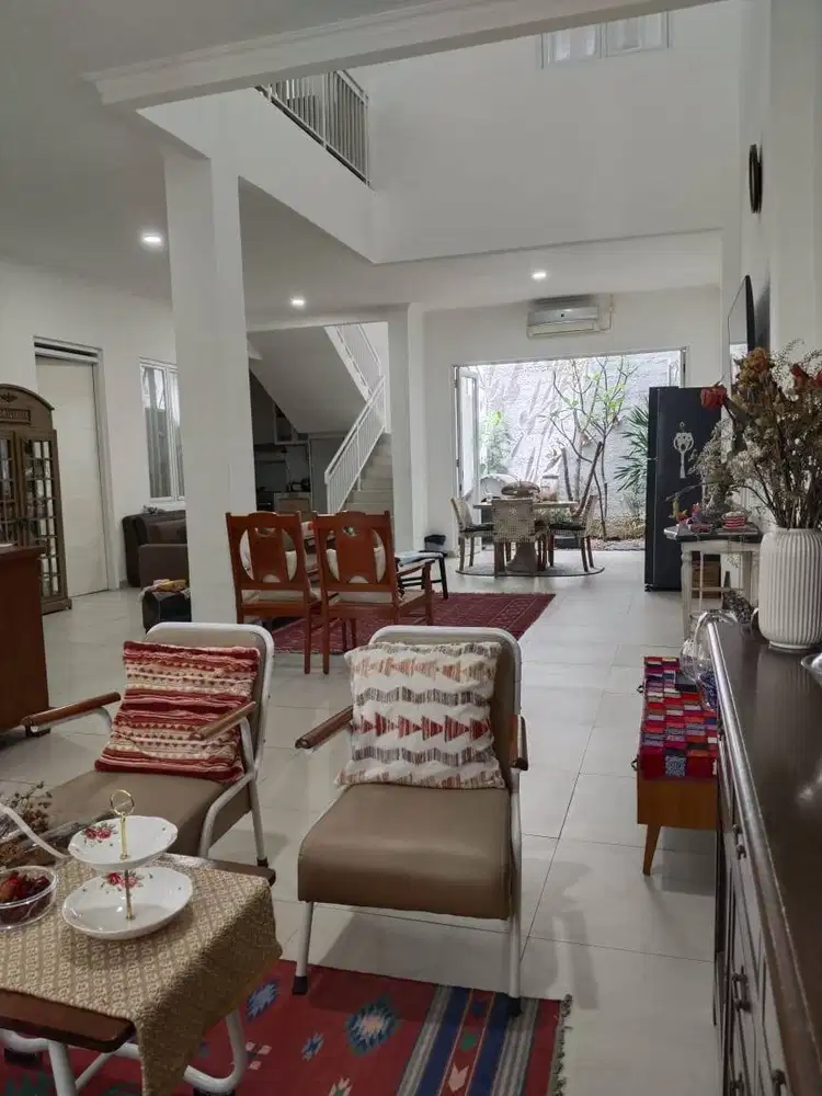 Dijual Rumah Bagus Terawat Batununggal Bandung