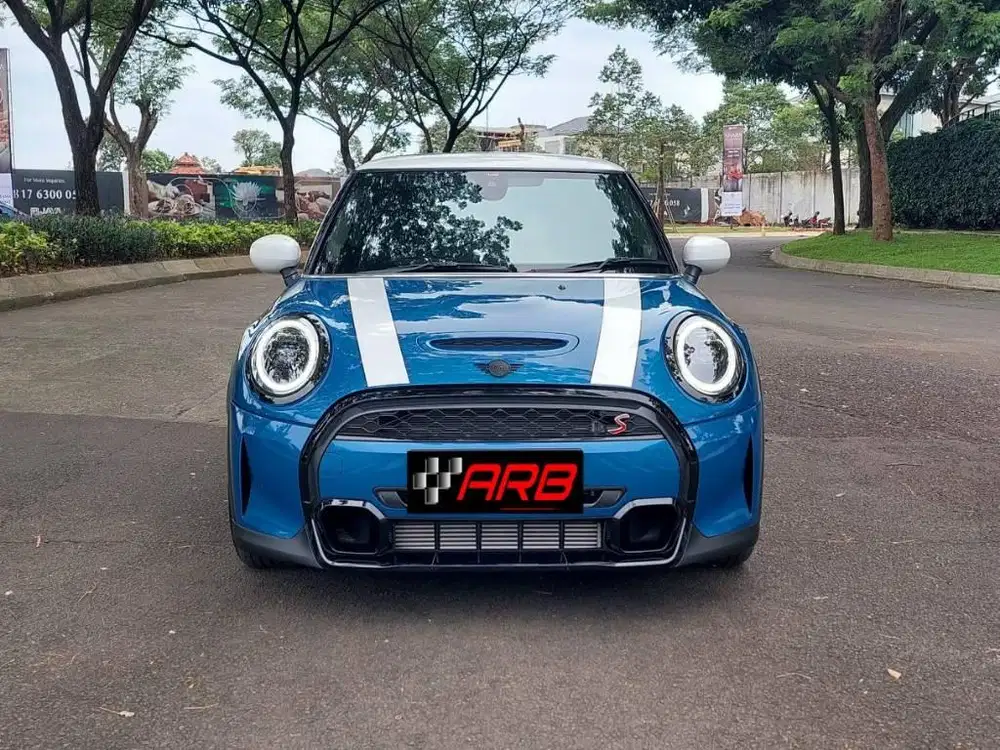 KM 2rb Seperti baru Mini Cooper S 2023 2.0 3 pintu