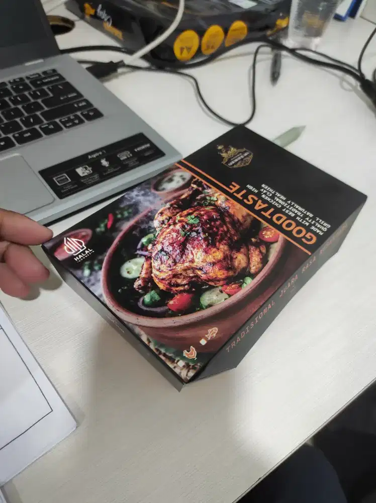 Jaga stend sarapan pagi