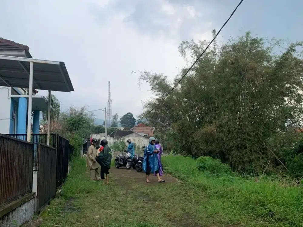 Villa Eksklusif Kota Batu Dekat Wisata, SHM Aman & Strategis