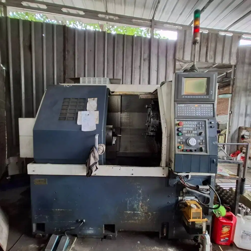 CNC Lathe OKUMA Japan Tahun 2002 Mesin Bubut CNC Chuck 10 inchi - Cont