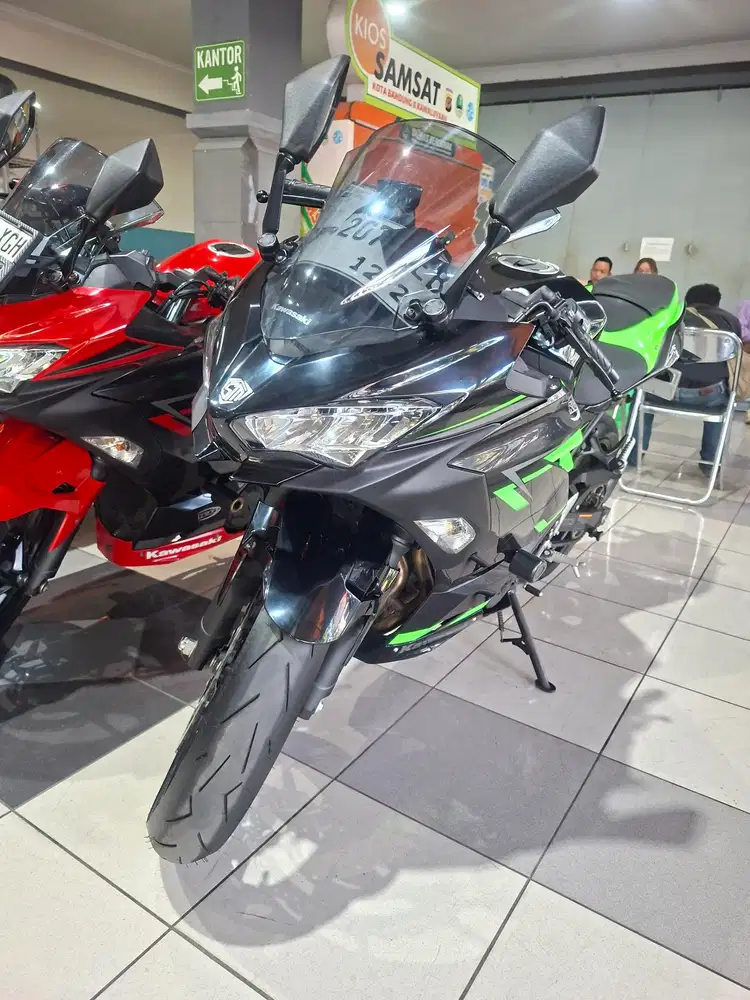 NINJA 250 ABS SE MDP SK 2019 - SRI SANJAYA MOTOR