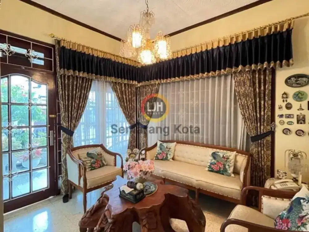 Rumah Kost di Jalan Tambak Bayan