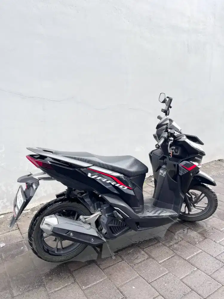 Dijual cepat vario 2023 KM 12rb
