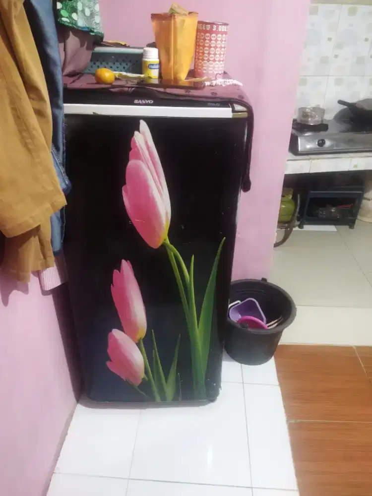 Sanyo 1 pintu minusbelum pernah servis