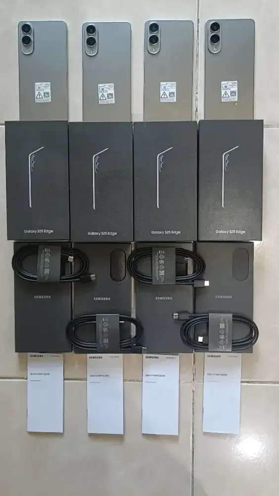 Samsung Galaxy S25 edge 12/256 seperti baru